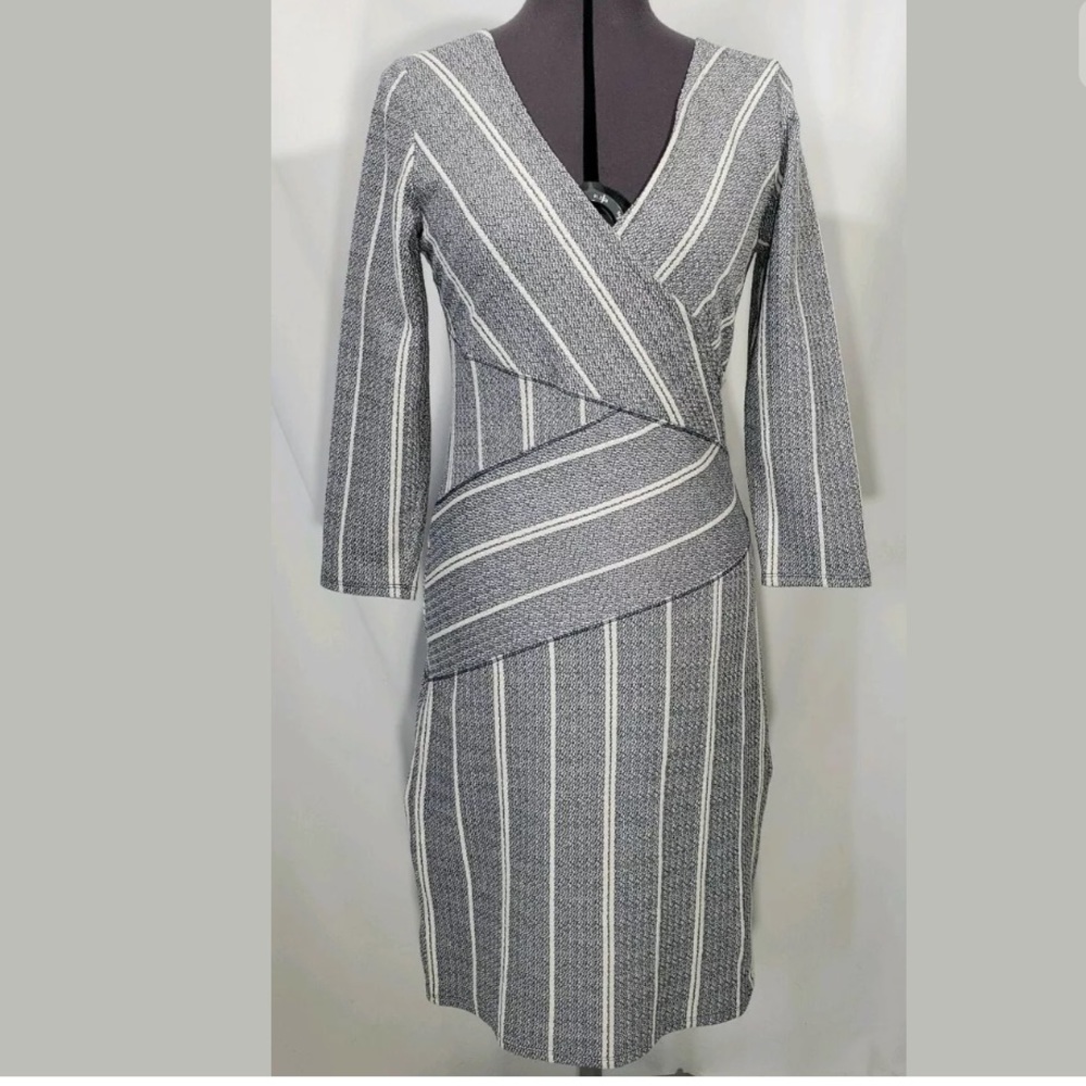 New Anthropologie Maeve Wrap Dress Sz M Blue - Picture 8 of 8